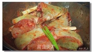 水煮鲶鱼的做法步骤:4