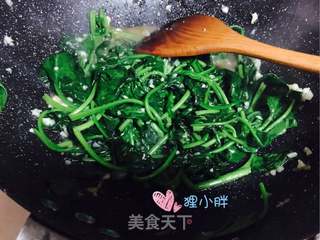 蒜蓉菠菜的做法步骤:7