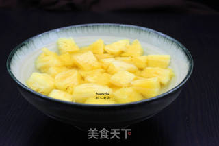 酸酸甜甜,菠萝饭的做法步骤:4
