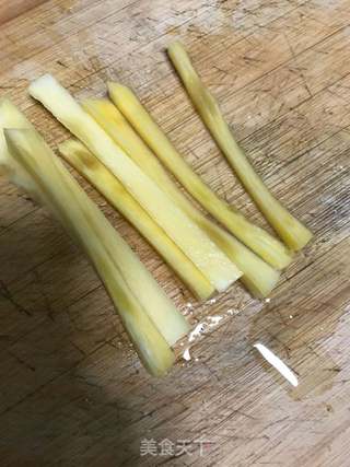 菠萝酱的做法步骤：1
