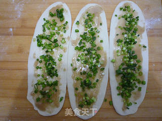 发面葱油饼的做法步骤:9