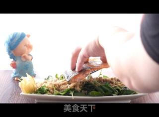 三文鱼藜麦沙拉的做法步骤:15