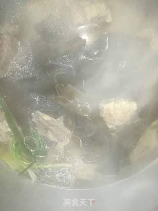 海带骨头汤的做法步骤:5