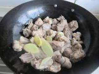 红果家菜谱之酸菜老鸭汤的做法步骤：6