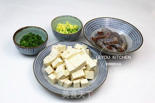 虾仁烩豆腐的做法步骤:2