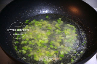虾仁烩豆腐的做法步骤:7