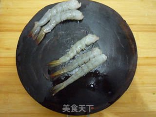 香酥虾的做法步骤：2
