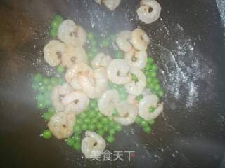 虾仁蛋炒饭的做法步骤:5