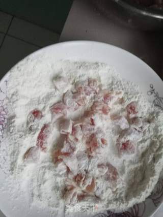 菠萝咕噜肉的做法步骤：3