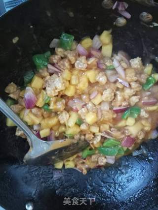 菠萝咕噜肉的做法步骤:9