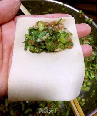 茼蒿鲜肉馄饨的做法步骤:7