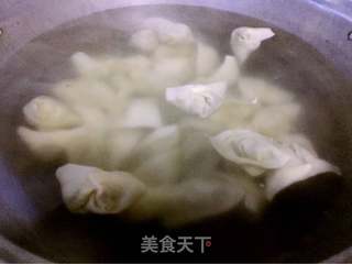 茼蒿鲜肉馄饨的做法步骤:11