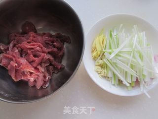 葱爆羊肉的做法步骤：2