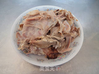 香菇白菜鸭骨汤的做法步骤:2