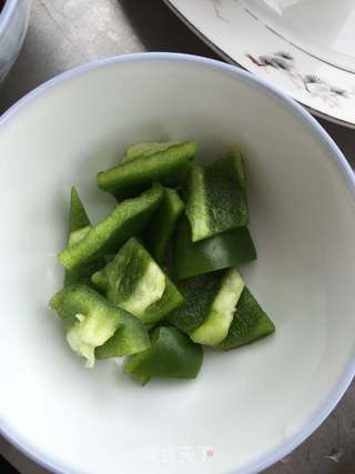 炒鸡下饭的地三鲜的做法步骤:3