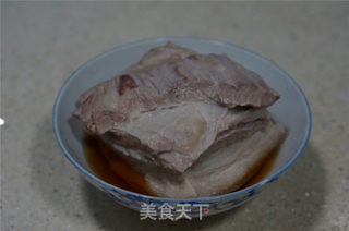 一品扣肉的做法步骤:5