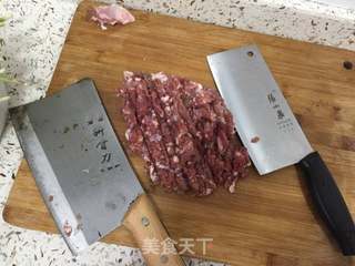 羊肉韭菜饺子的做法步骤:2