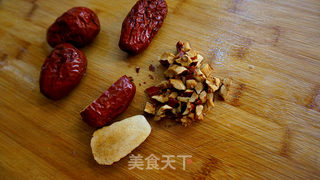 红糖姜枣茶----女性必备哦的做法步骤：6
