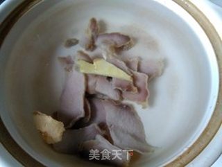咸肉菌菇汤的做法步骤:4