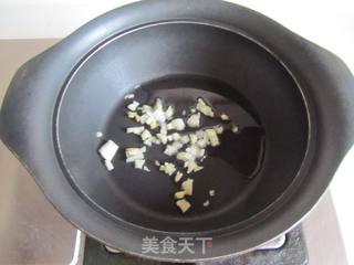金针菇番茄蛋汤的做法步骤:3