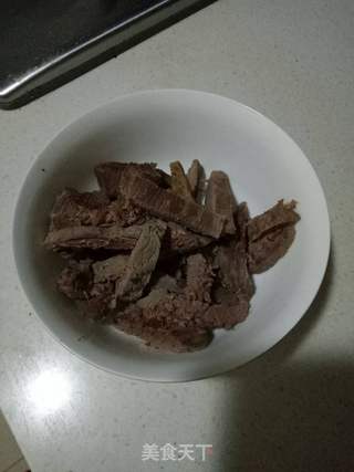 手撕牛肉的做法步骤:3