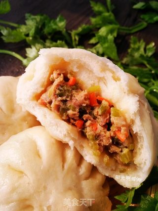 芹菜猪肉包子的做法步骤:17