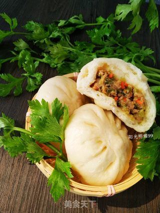 芹菜猪肉包子的做法步骤:14