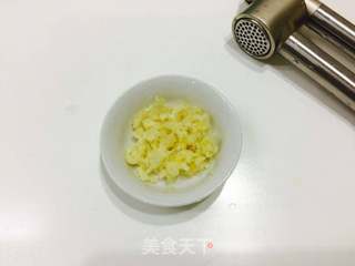 凉拌西葫芦的做法步骤:2