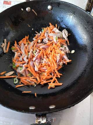 肉丝蛋花汤的做法步骤:4