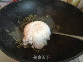 香椿干贝炒饭的做法步骤:9