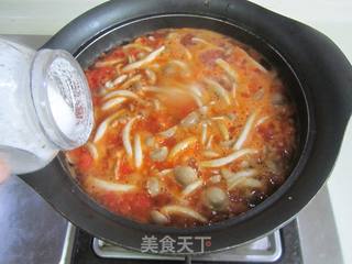 蟹味菇豆腐番茄汤的做法步骤:7