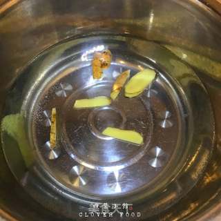 火爆鱿鱼的做法步骤:2