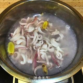 火爆鱿鱼的做法步骤:3