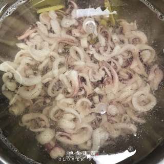 火爆鱿鱼的做法步骤:4