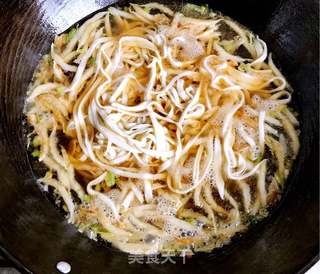 炝锅面的做法步骤:10