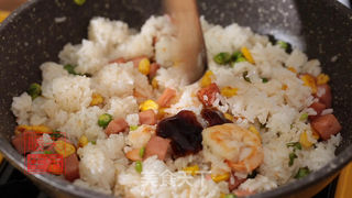 菠萝饭的做法步骤:7