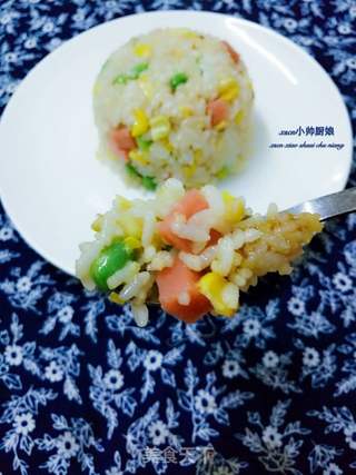 玉米粒彩色炒饭~玉米青豆火腿炒饭的做法步骤:5