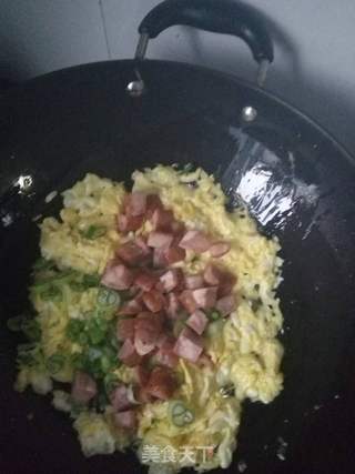 酱油香肠蛋炒饭的做法步骤:6