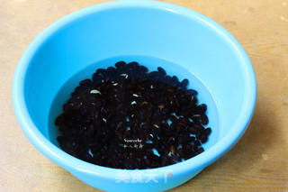 营养早餐,核桃黑豆浆的做法步骤:2