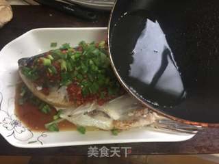 剁椒鱼头的做法步骤:9