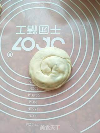 葱油饼的做法步骤:9