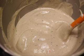 FLUFF棉花糖——黑芝麻戚风蛋糕的做法步骤:9
