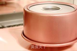 FLUFF棉花糖——黑芝麻戚风蛋糕的做法步骤:12