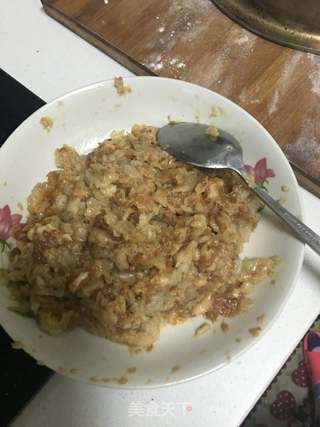 酸菜肉馅饺子的做法步骤:3