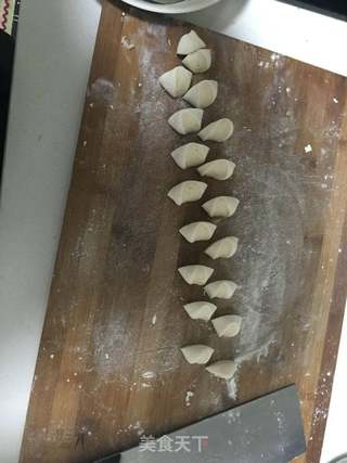 酸菜肉馅饺子的做法步骤:5
