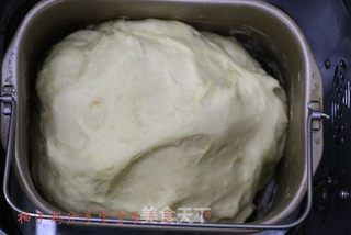 心形椰蓉面包的做法步骤:2