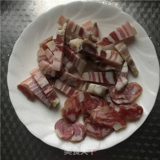 腌笃鲜遇到鸡头米的做法步骤:2