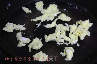 酸甜田园菠萝炒饭的做法步骤:5