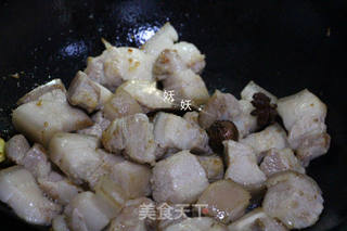 坤博砂锅红烧肉的做法步骤:3