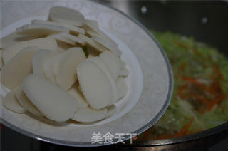 鱿鱼鲜肉汤年糕的做法步骤:3